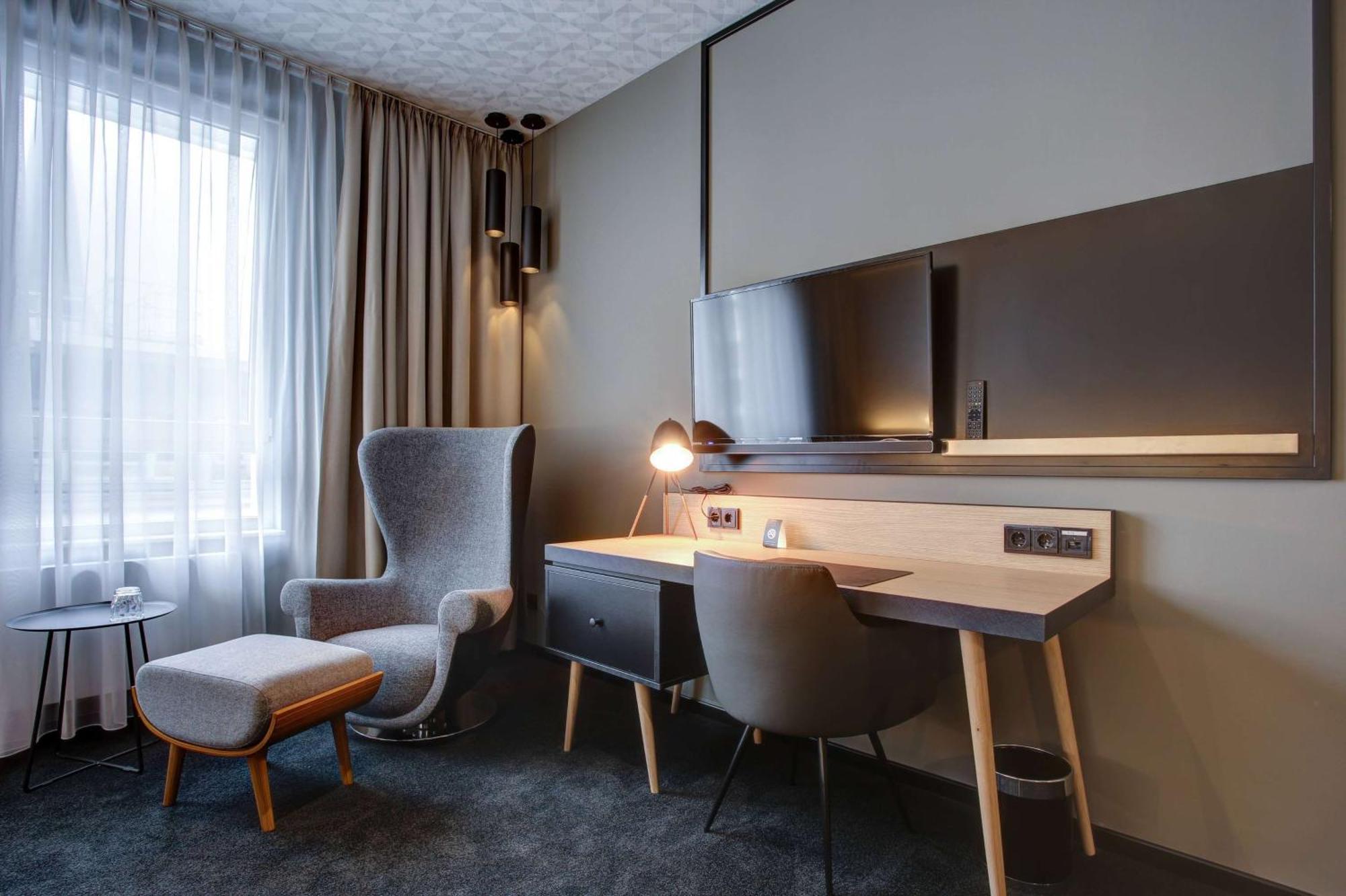 บูทิก 102 ดอร์มุนด์ซิตี้ Hotel ดอร์ทมุนด์ ภายนอก รูปภาพ