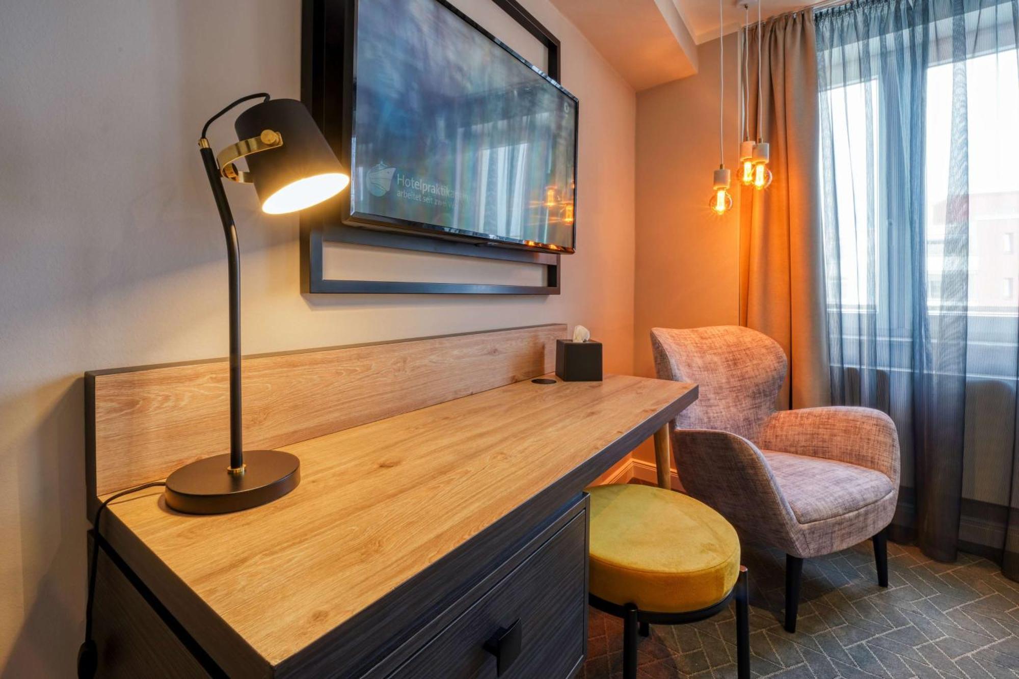 บูทิก 102 ดอร์มุนด์ซิตี้ Hotel ดอร์ทมุนด์ ภายนอก รูปภาพ