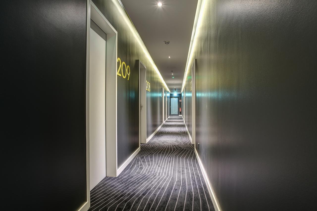 บูทิก 102 ดอร์มุนด์ซิตี้ Hotel ดอร์ทมุนด์ ภายนอก รูปภาพ
