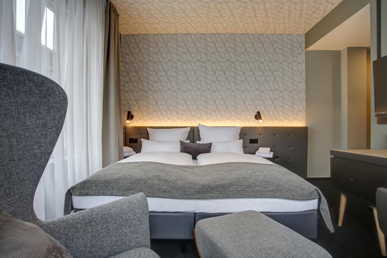 บูทิก 102 ดอร์มุนด์ซิตี้ Hotel ดอร์ทมุนด์ ภายนอก รูปภาพ