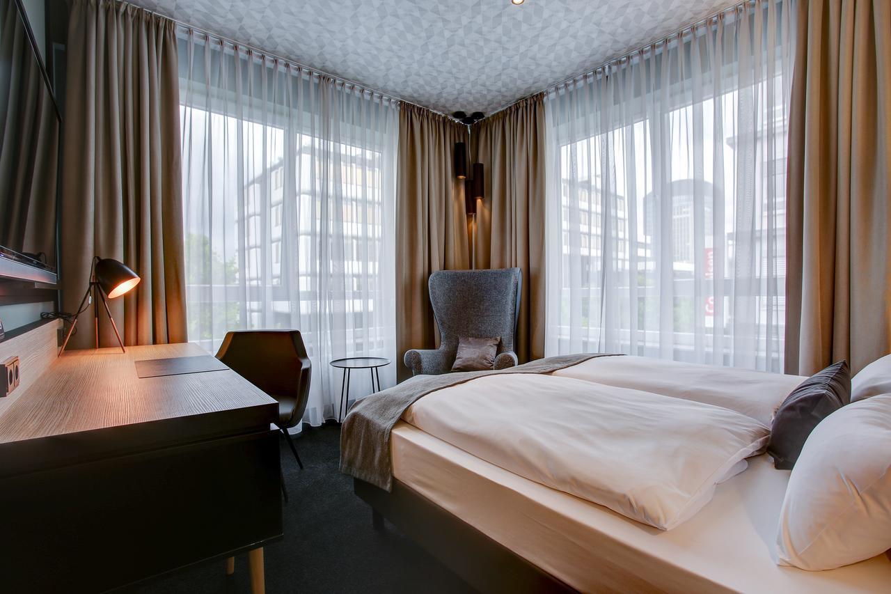 บูทิก 102 ดอร์มุนด์ซิตี้ Hotel ดอร์ทมุนด์ ภายนอก รูปภาพ